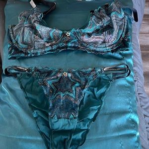 Savage X FENTY Lingerie Set